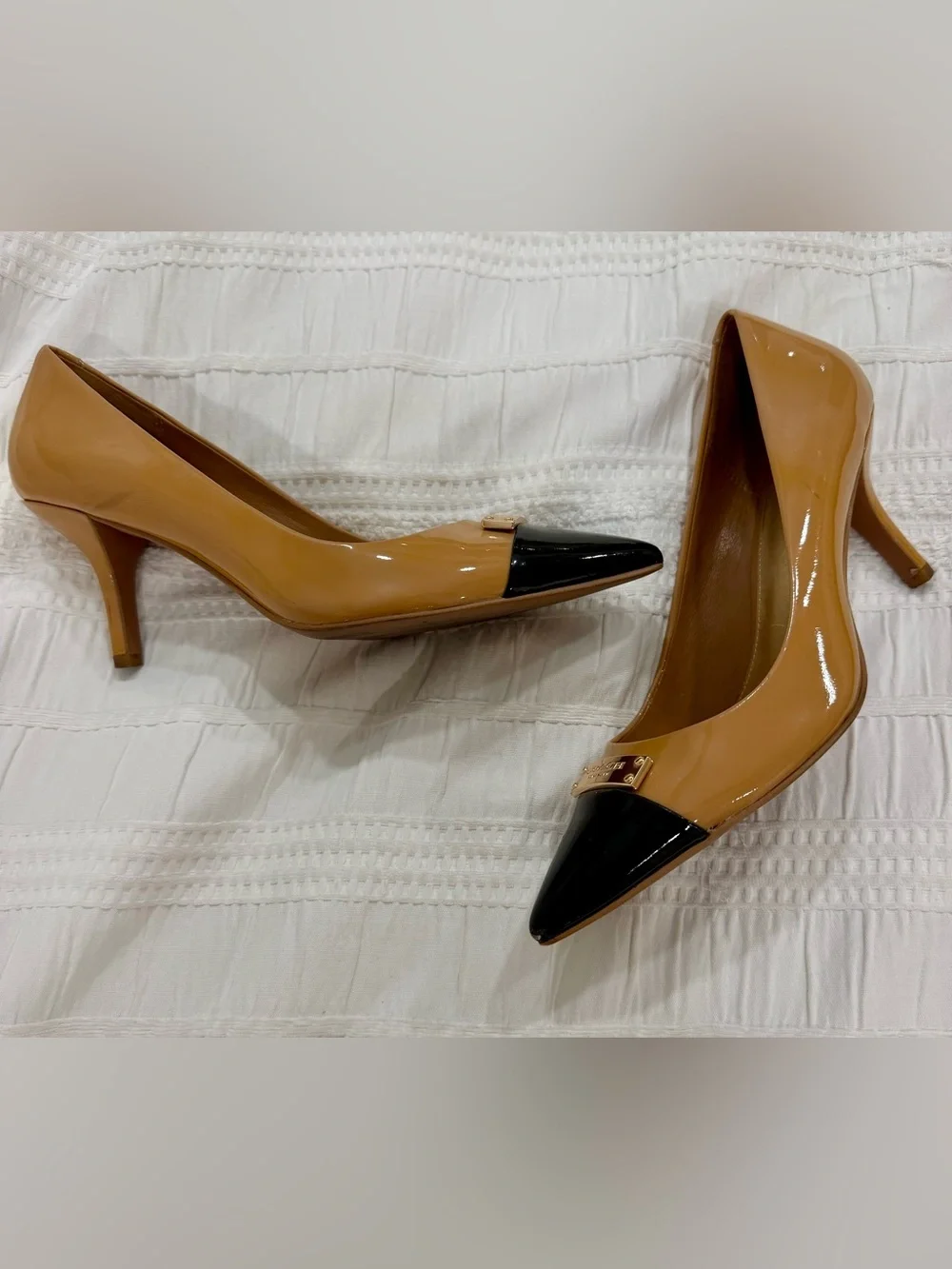 Coach Zan patent leather pumps two toned - black and gold. Size US Women’s 6